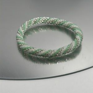 Sashka Mint, White & Clear Bracelet 7"Original Size - #370